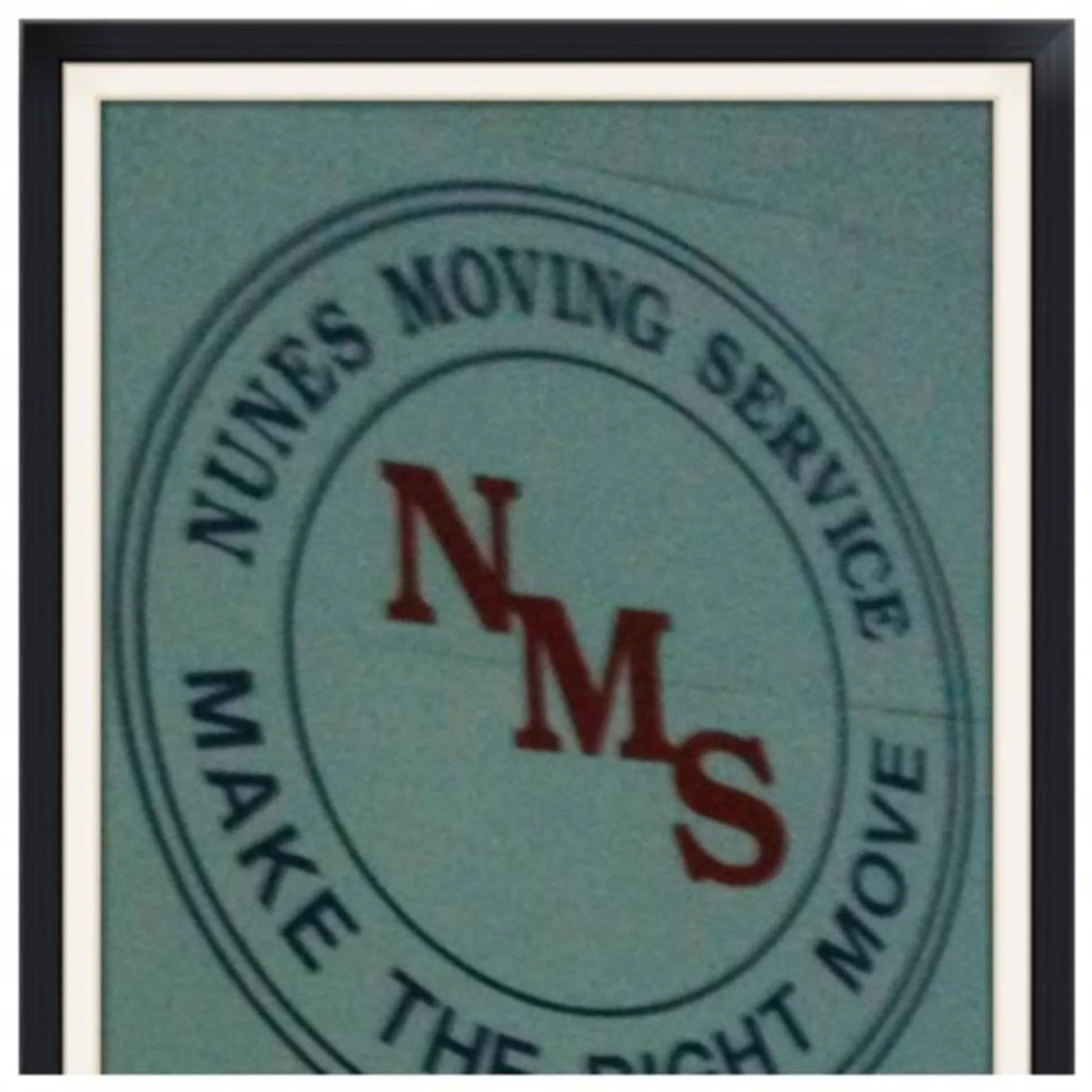 Nunes Moving Service logo