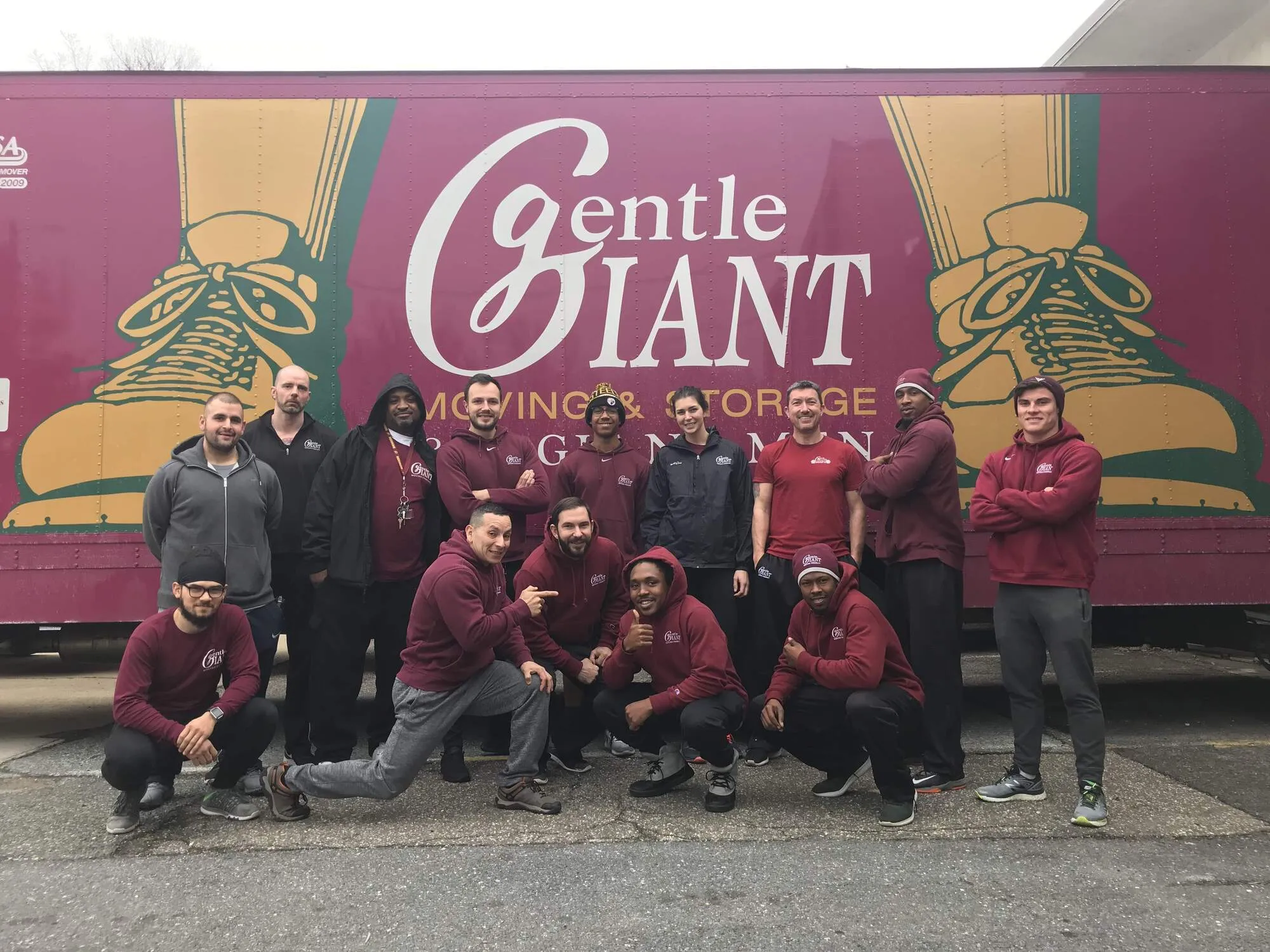 Gentle Giant Moving Company logo